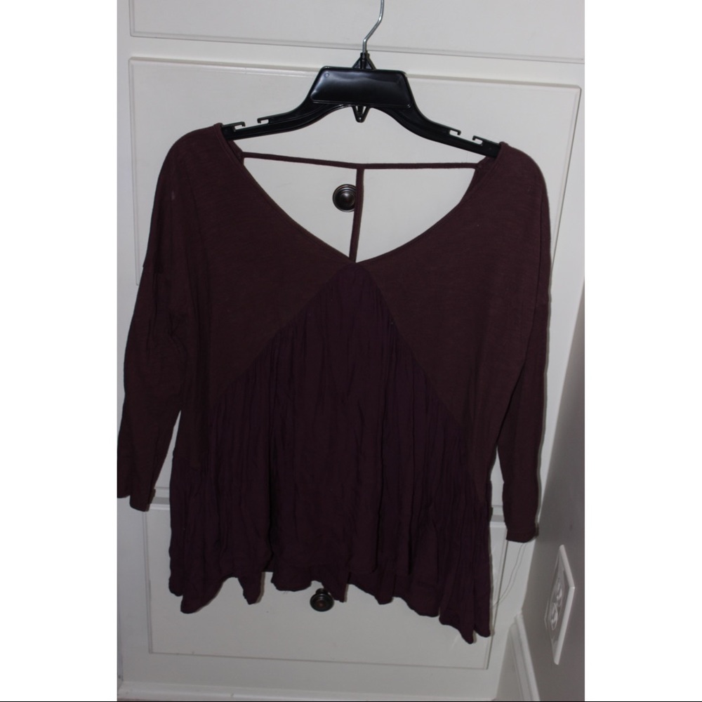 V-Neck 3/4 Sleeve Top